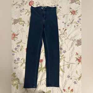 Levi’s Strauss & CO Runaround Super Skinny Jeans XS